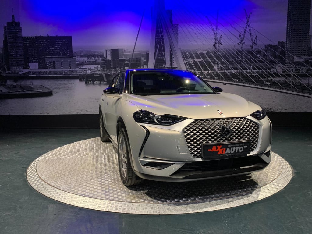 Ds Ds 3 crossback e-tense so chic 50 kwh *leder*appconnect*head-up*camera* 