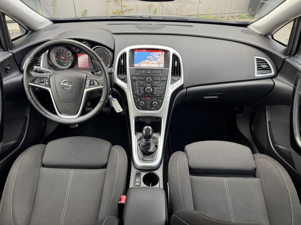 Opel Astra 1.4 turbo sport + nl-auto, afneembare trekhaak!