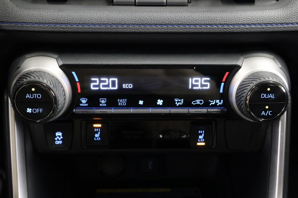 Toyota Rav4 2.5 hybrid awd bi-tone | jbl