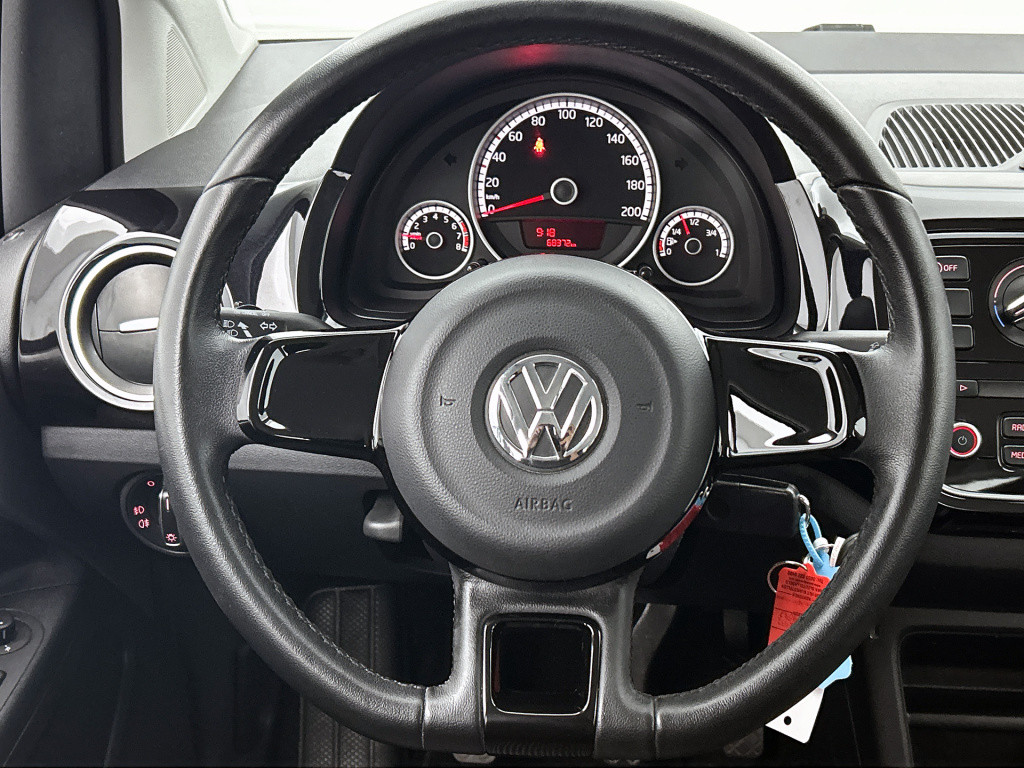 Volkswagen UP! 1.0 high up! bluemotion | 1e eigenaar | trekaak |