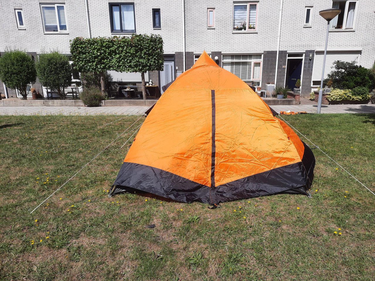 Koepeltent met luifel  2-3 personen
