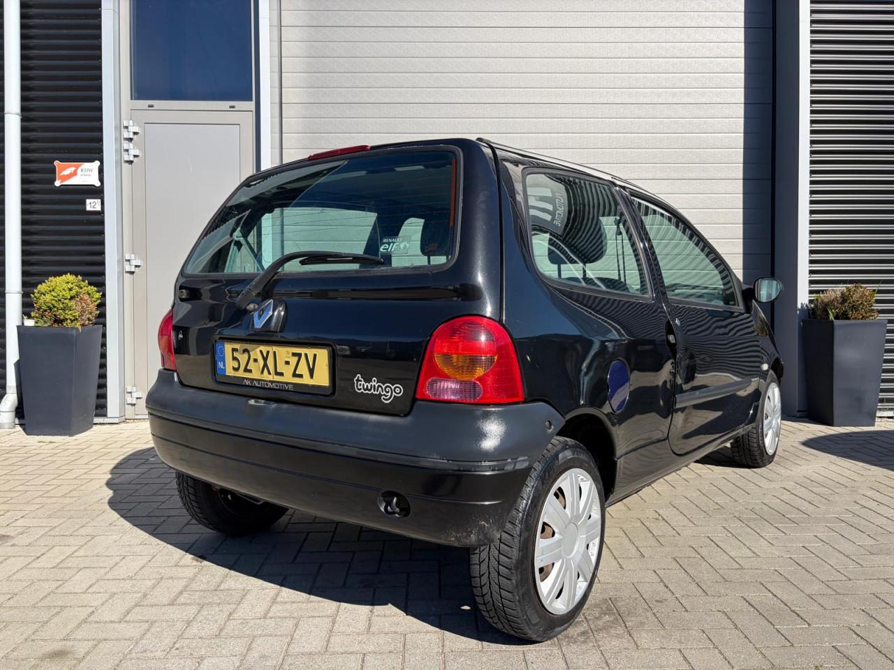 Renault Twingo 1.2- 16V Emotion (Nieuwe APK, koopje)