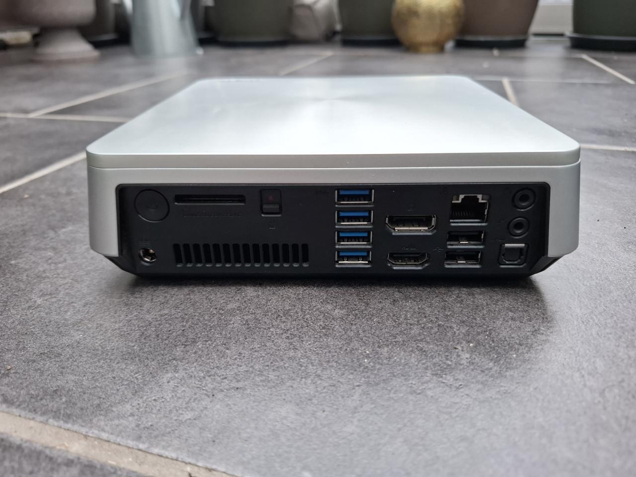 ASUS Mini PC VM42 8 Gb RAM