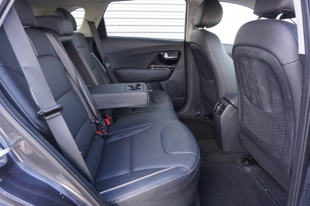 Kia E-niro executiveline 64 kwh climate / navi / cruise / leder / stoelverw