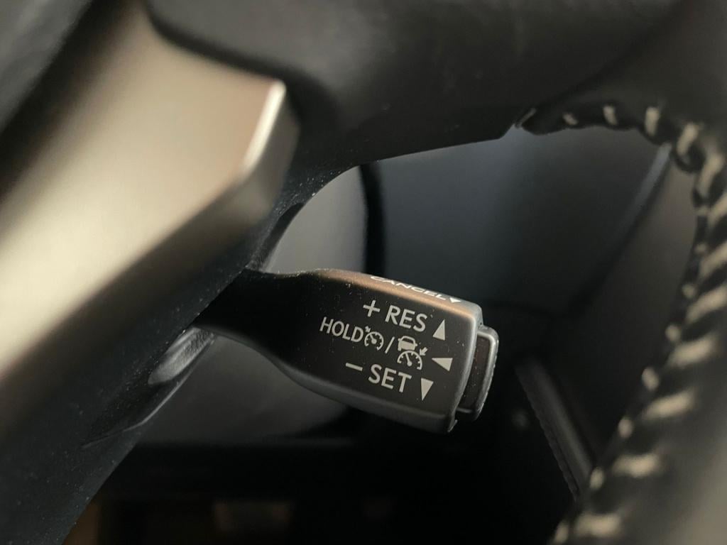 Lexus Nx 300h awd business line