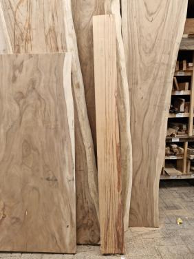 Mooi stuk pitch pine hout