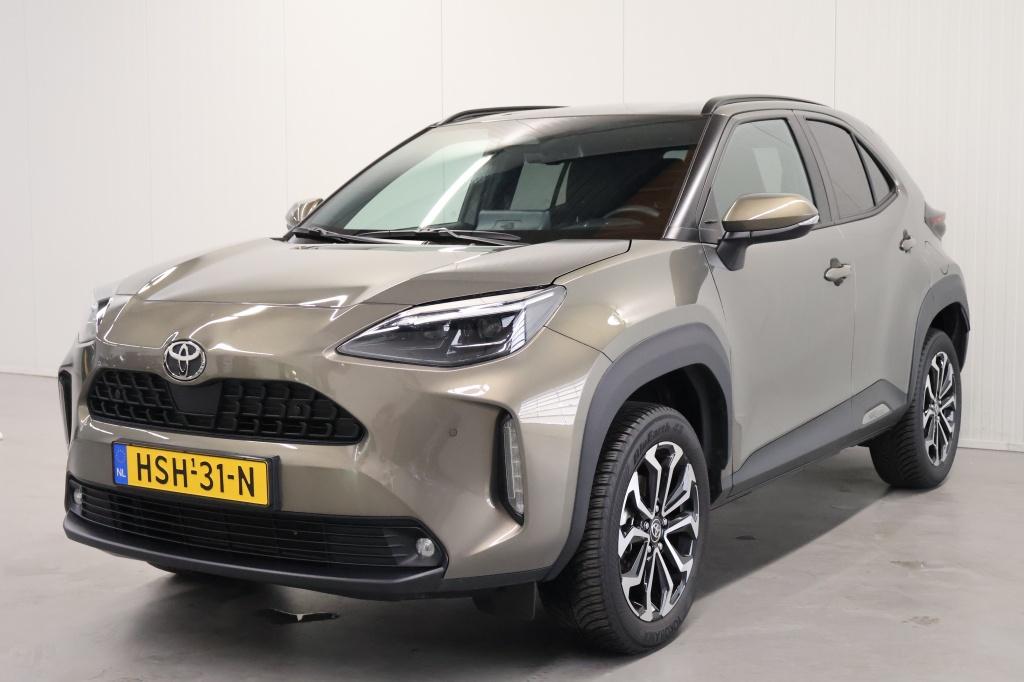 Toyota Yaris Cross 1.5 hybrid 115 first