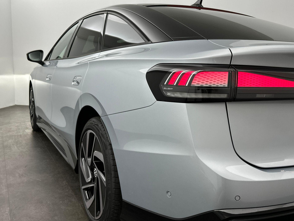 Volkswagen Id.7 pro s limited edition 86 kwh accu. 210 kw / 286 pk