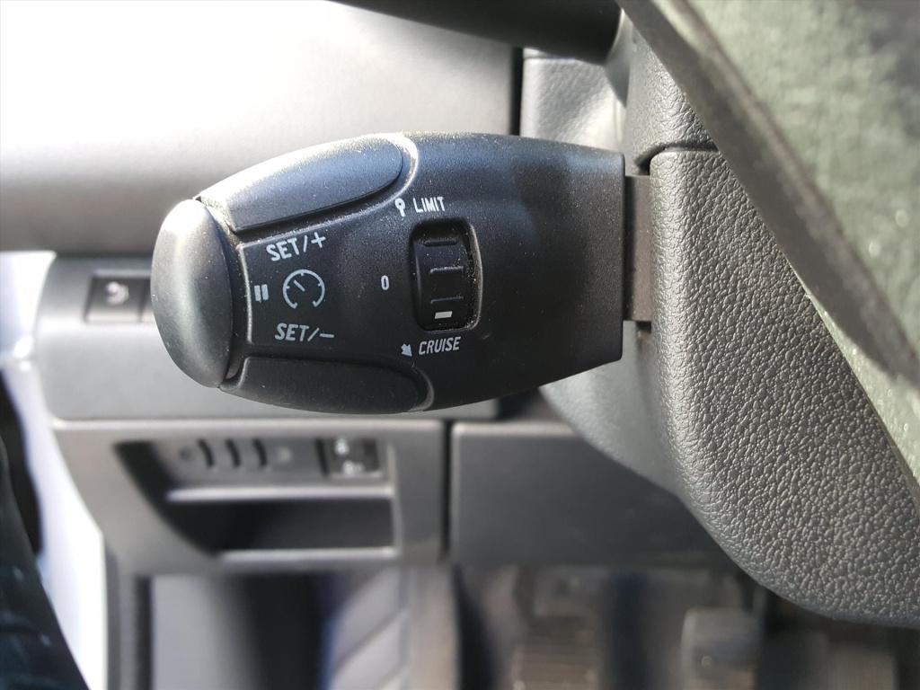 Peugeot 3008 style 1.2pt-130pk trekhaak | navigatie | cruise & climate cont