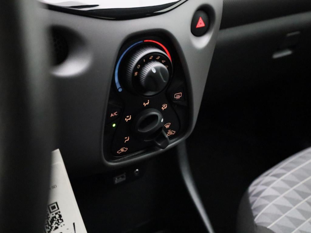 Peugeot 108 1.0 e-vti active | airco | camera | 5-deurs | bluetooth | apple