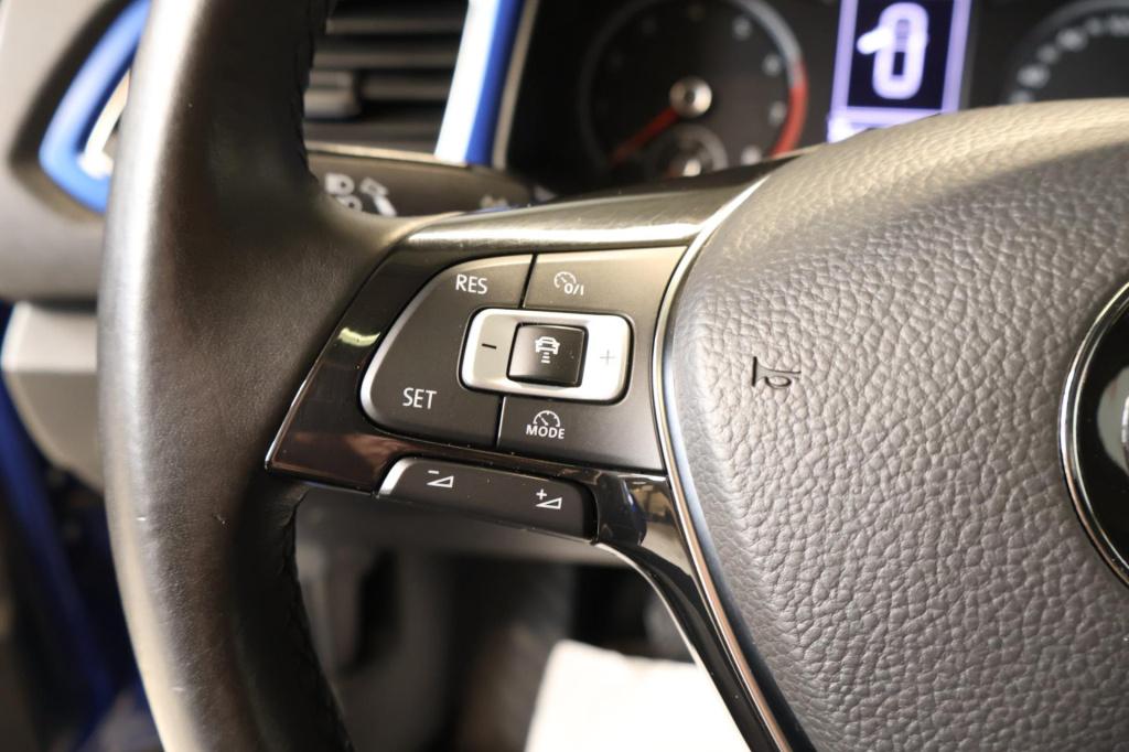 Volkswagen T-roc 1.0 tsi style nl auto, acc, panoramadak, all season, carpl