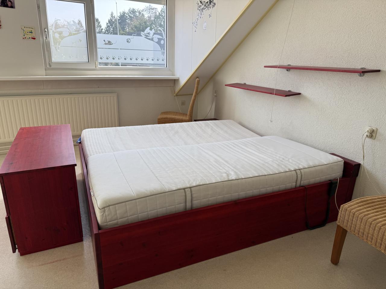 Bed ombouw  met kasten kers