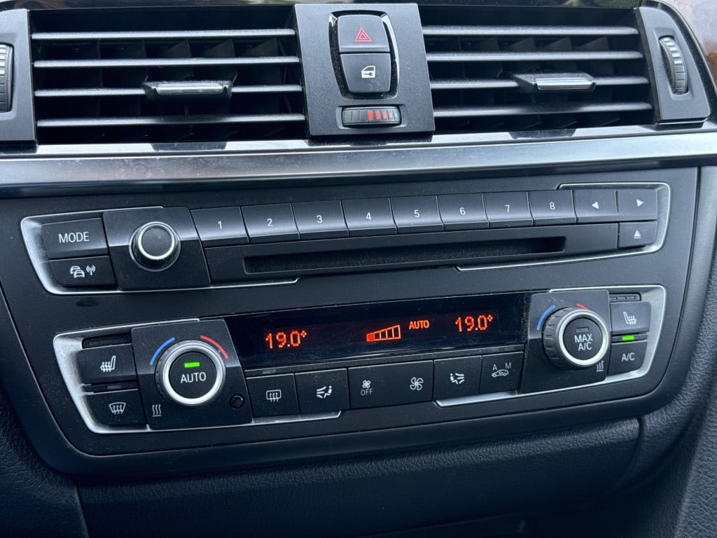 BMW 3-serie 320i high executive m sport | nl-auto | dealer ond. | m perform