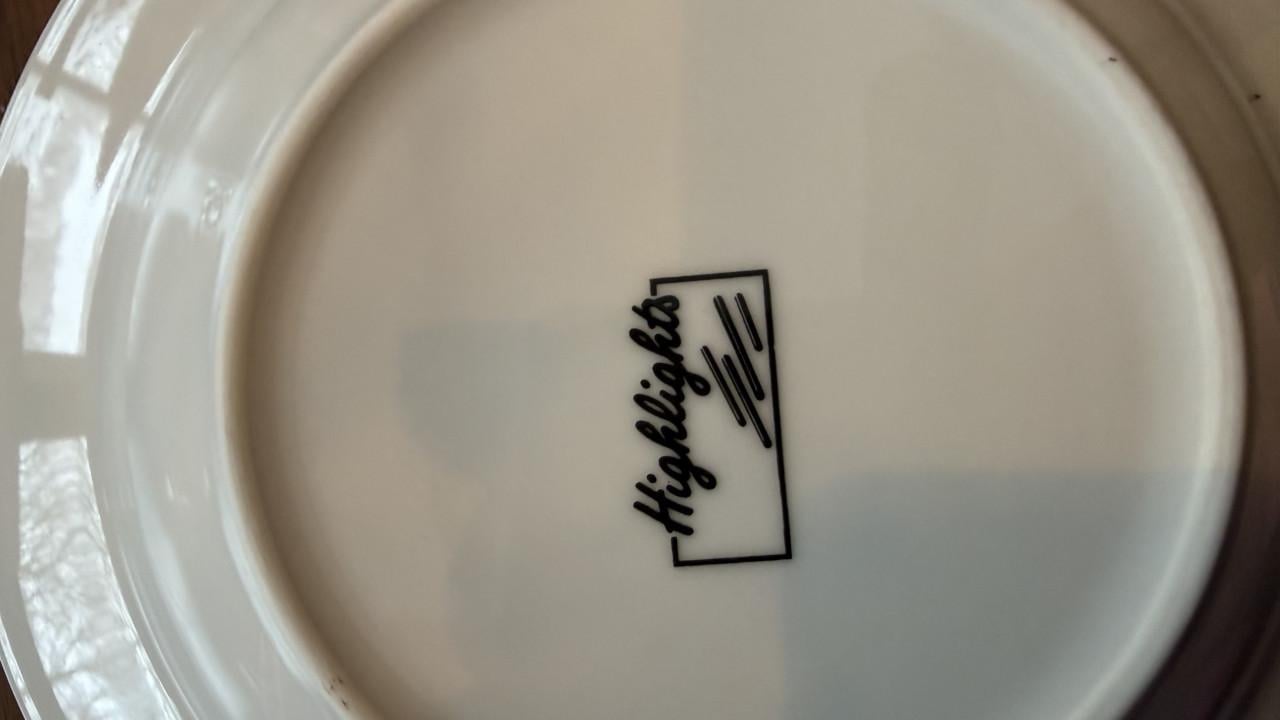 Servies (wit met blauwrandje)