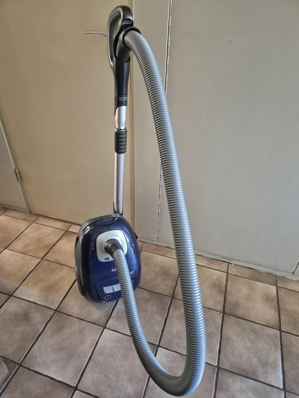 Stofzuiger AEG VX8