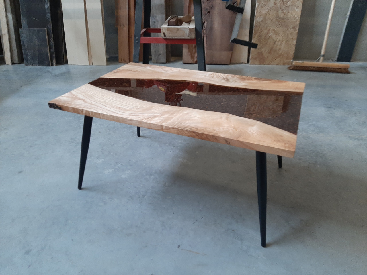 Epoxy koffiebonen tafel