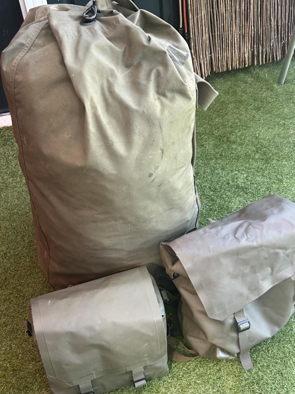 Leger kleding