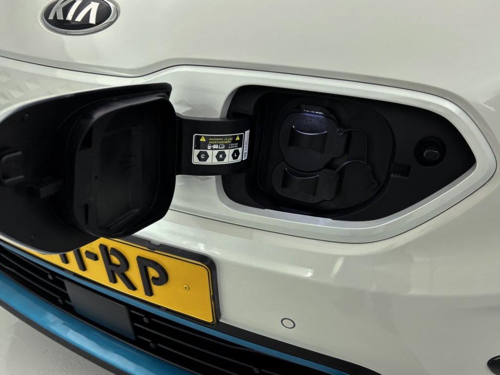 Kia E-niro dynamicplusline 64 kwh | schuif-/kanteldak |