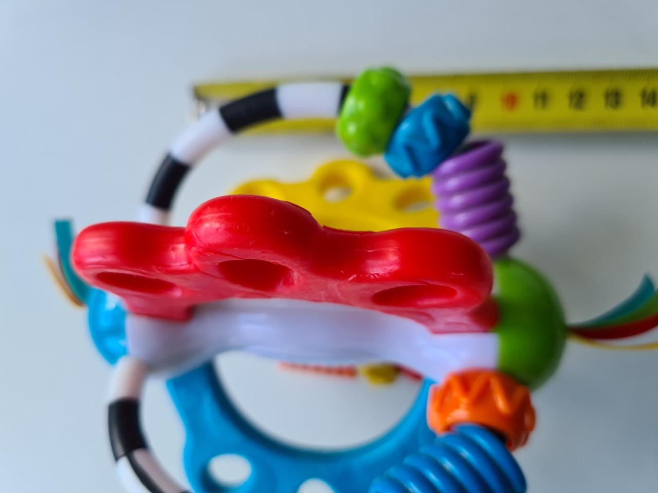 Playgro Explor-A-Ball rammelaar.