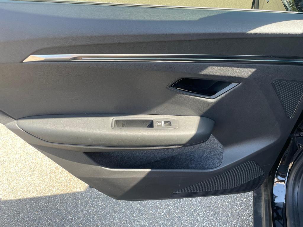 Mitsubishi Eclipse Cross intense+ 87 kwh