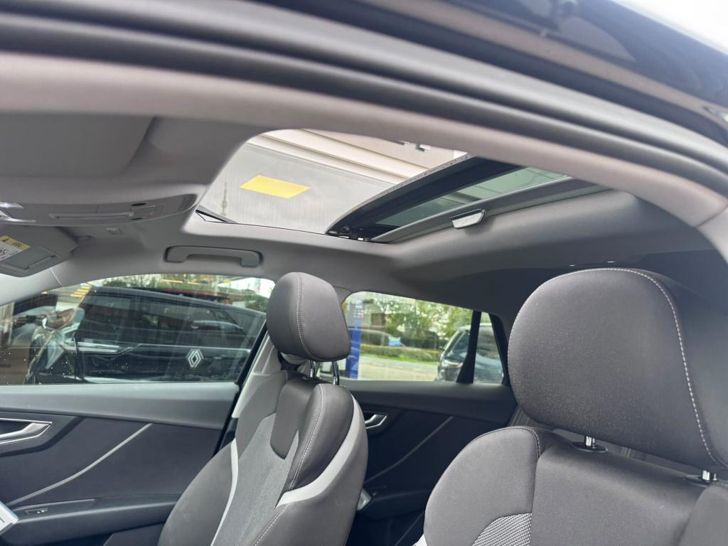 Audi Q2 30 tfsi sport