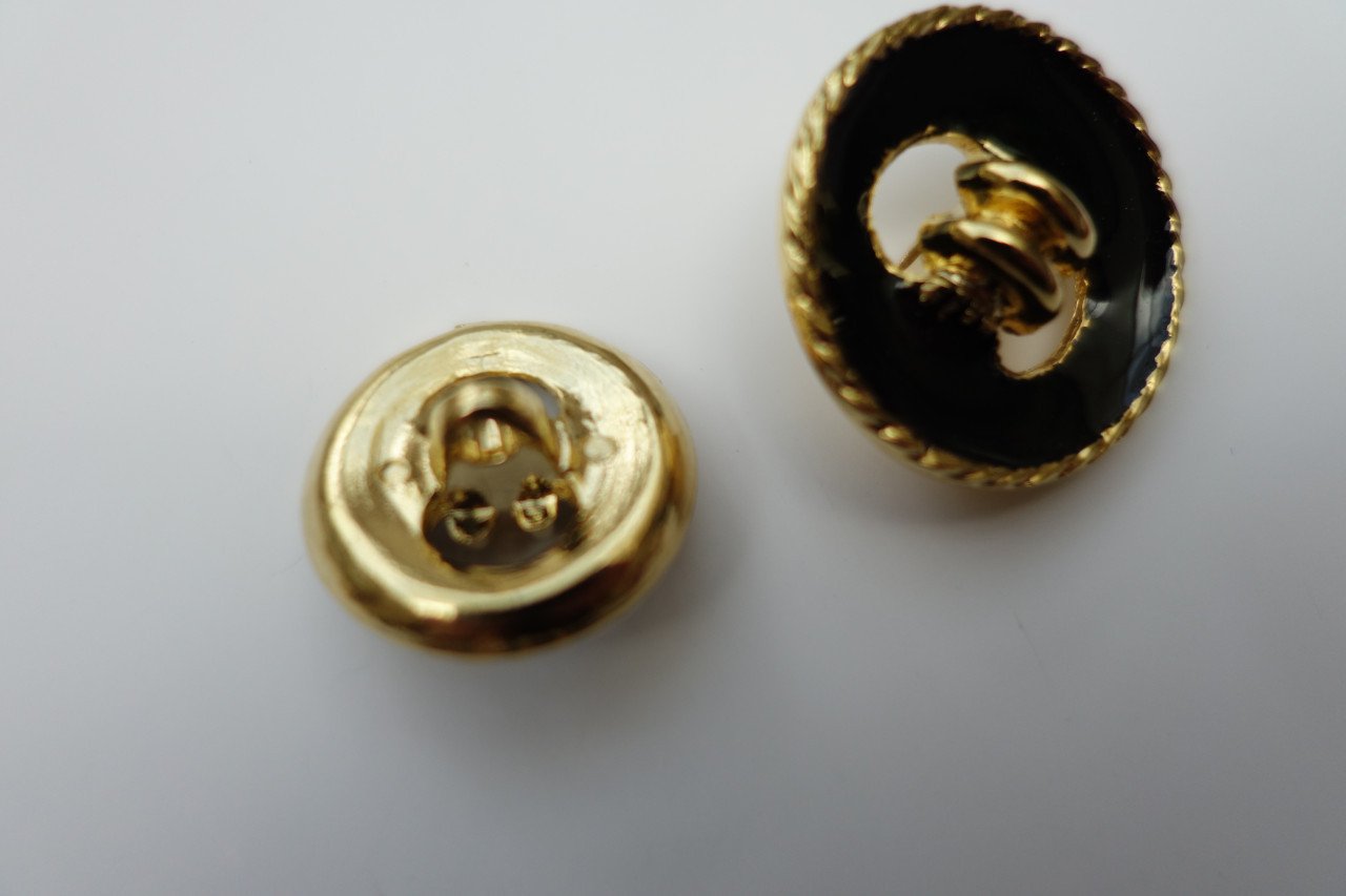 2 unieke knopen jaren uit 70 , doorsnee 25 + 21 mm.