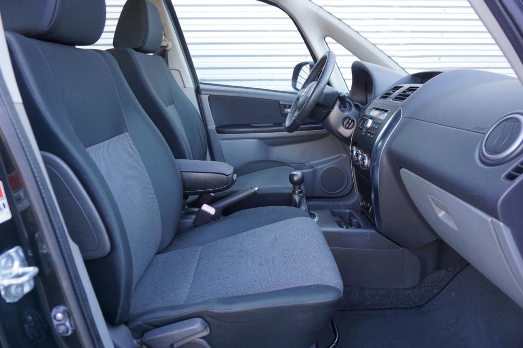 Suzuki Sx4 1.6 4grip exclusive airco / elektr. ramen / lm velgen / nap / ap