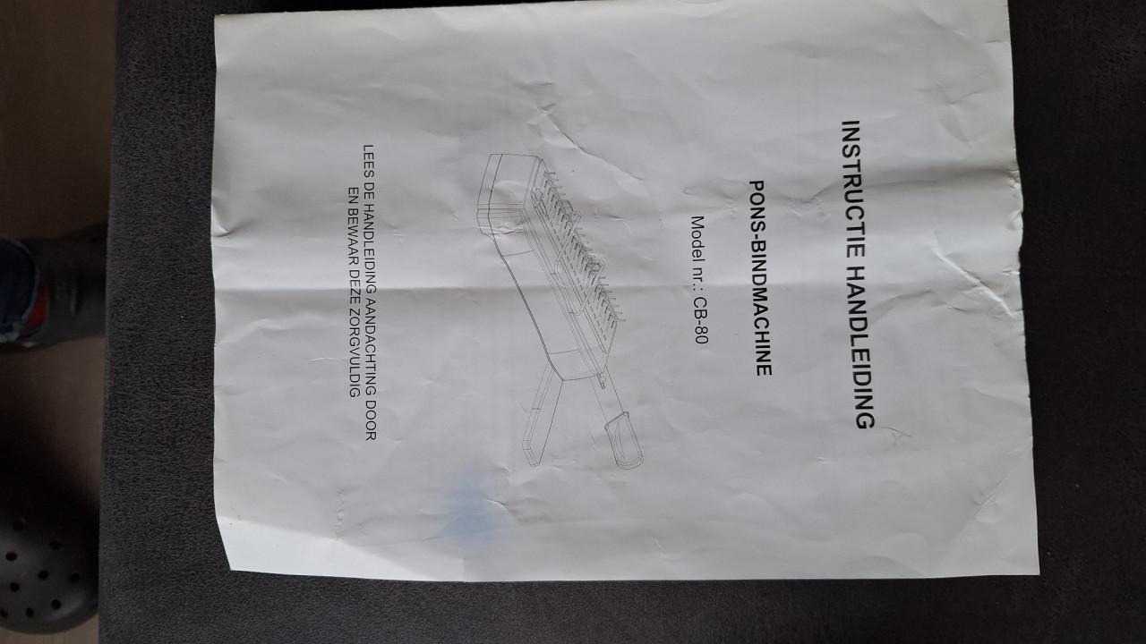 Pons bindmachine en 4 dozen inbindringen