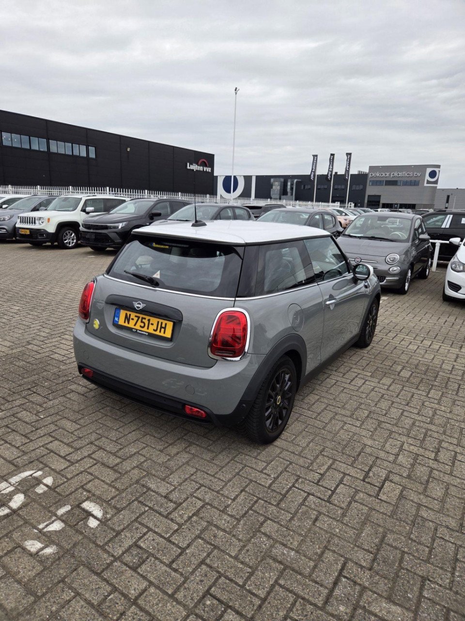 Mini Electric mini business edition 33 kwh | apple carplay & android auto |