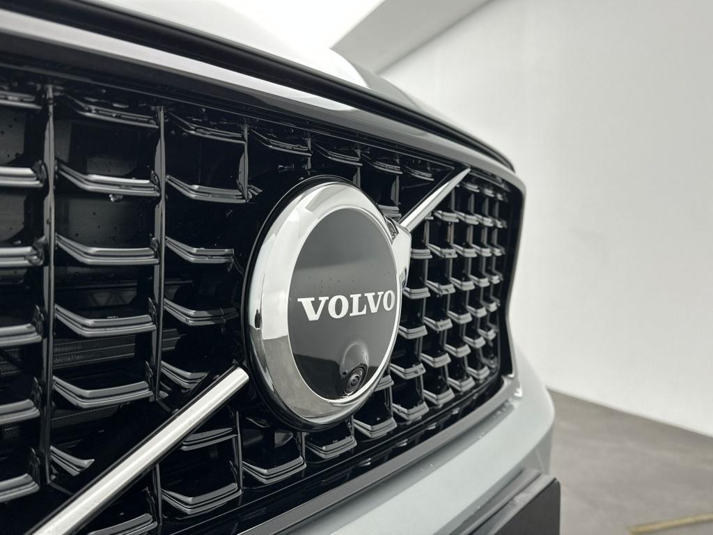 Volvo XC40 b4 gt plus dark