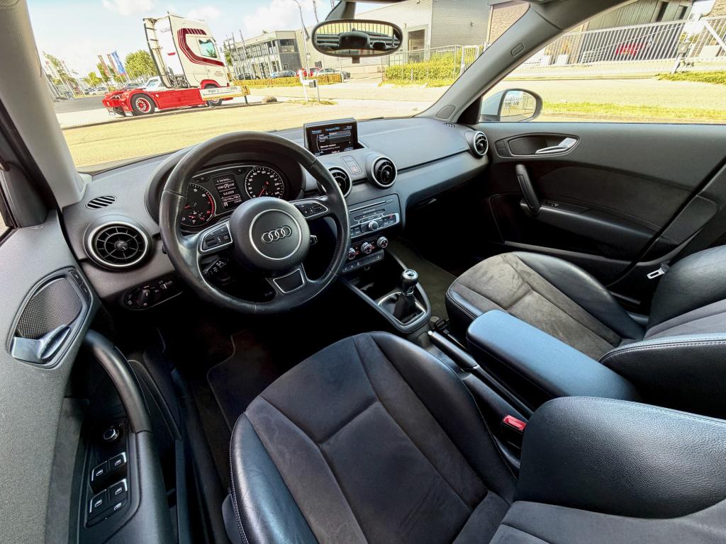 Audi A1 Sportback s-line navi ecc cruise 1.0 tfsi