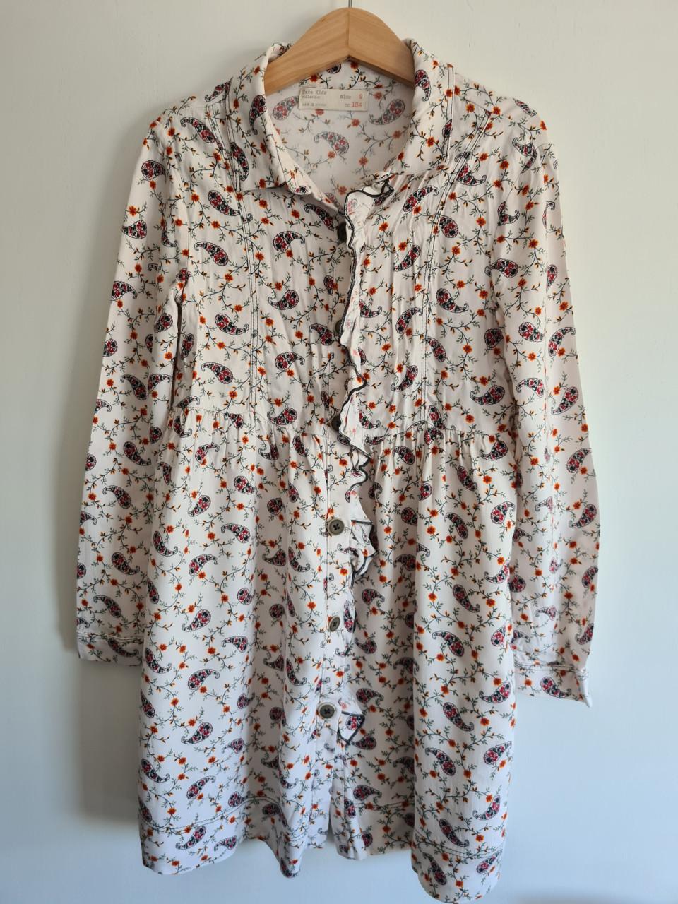 Zara leuke ecru jurk / doorknoop blouse maat 134 met bloemen