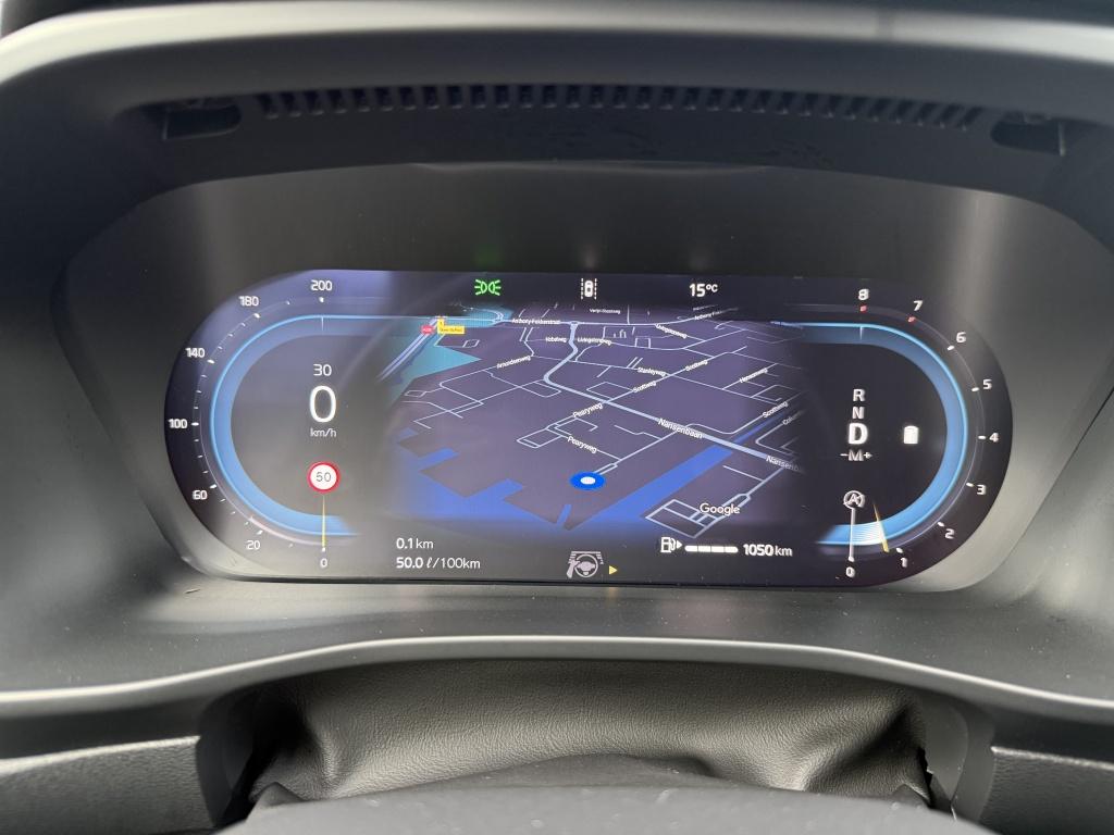 Volvo XC40 b4 197pk plus dark |adap.cruise| trekhaak | camera| elektrische