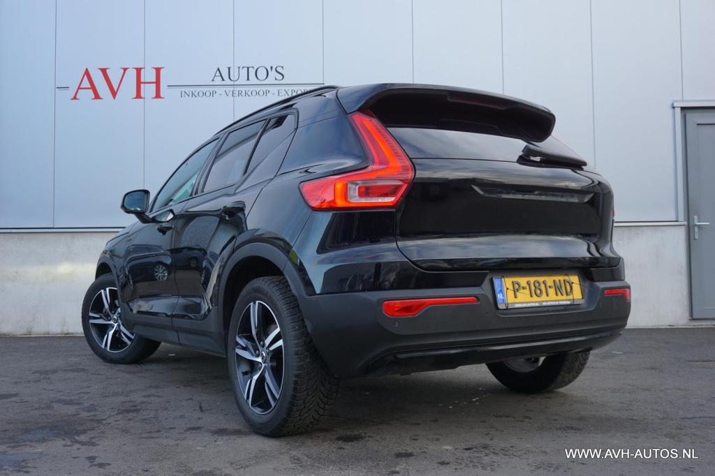 Volvo XC40 1.5 t2 r-design