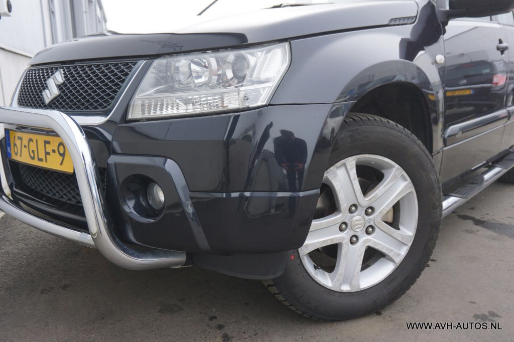 Suzuki Grand Vitara 2.0-16v exclusive