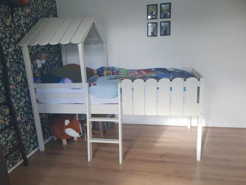 Kinderbed  wit