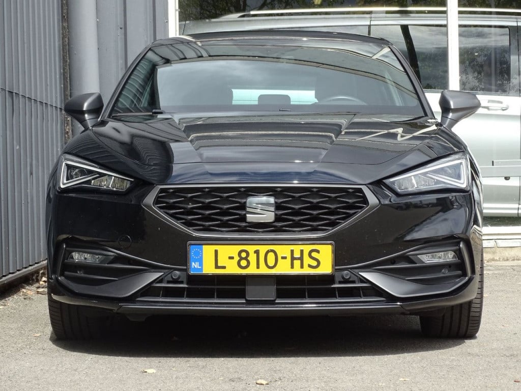 Seat Leon 1.0 etsi fr business intense automaat | virtual cockpit | 18" | c