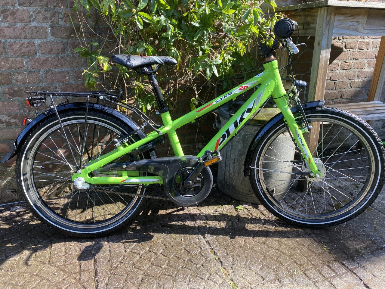 Jongens fiets