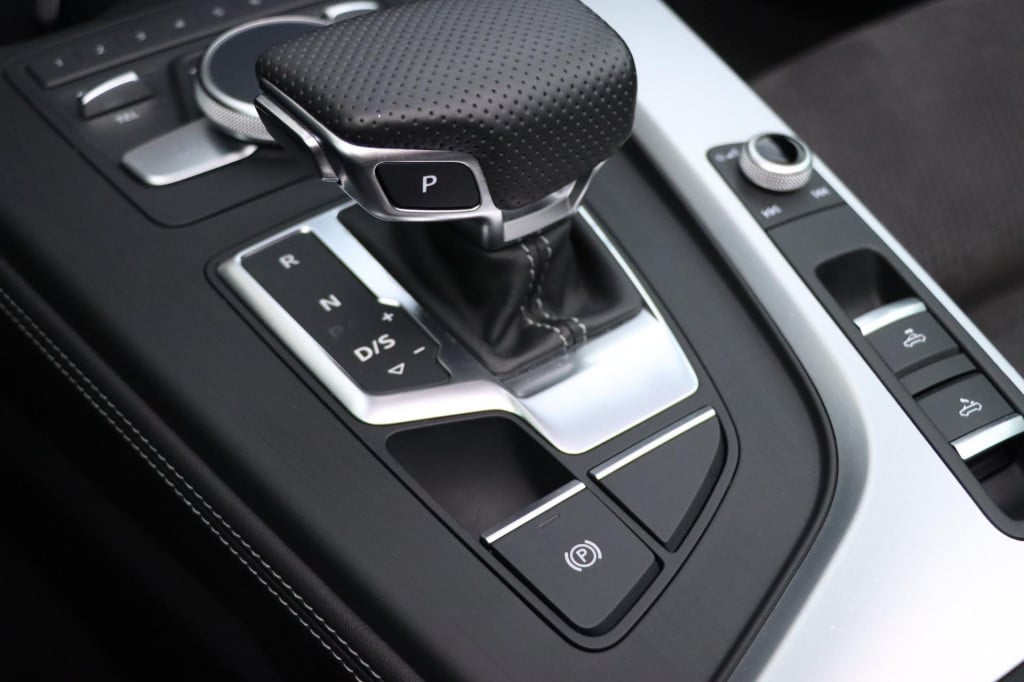 Audi A5 cabriolet 2.0 tfsi mhev sport pro line s 190pk