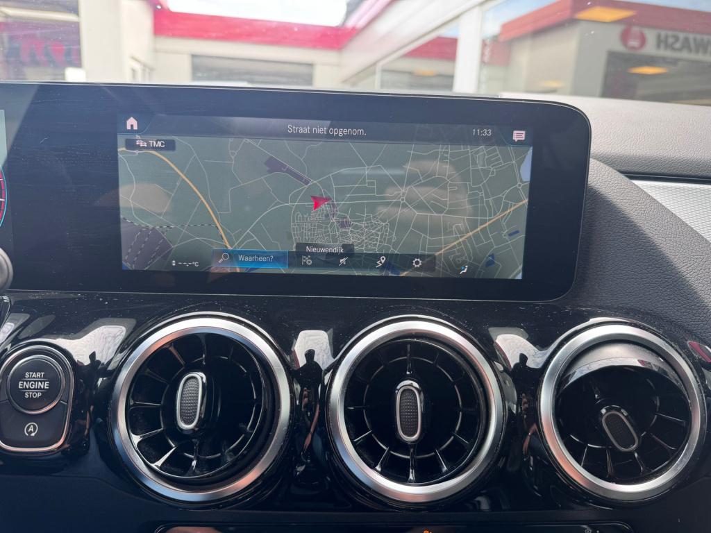 Mercedes-Benz Gla-klasse 180 business solution
