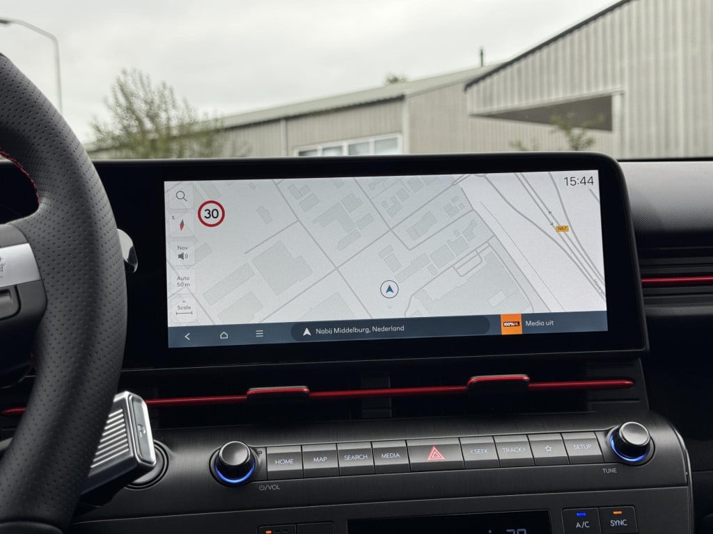 Hyundai Kona electric n line business 65.4 kwh