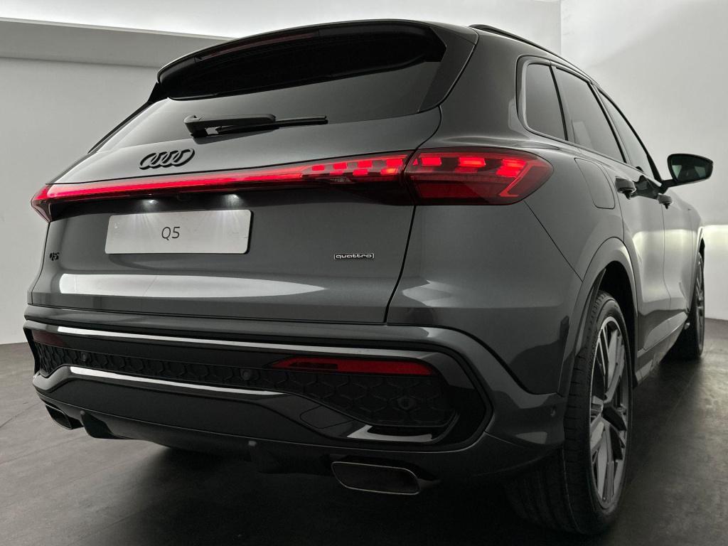 Audi Q5 s edition competition e-hybrid 270 kw / 367 pk suv