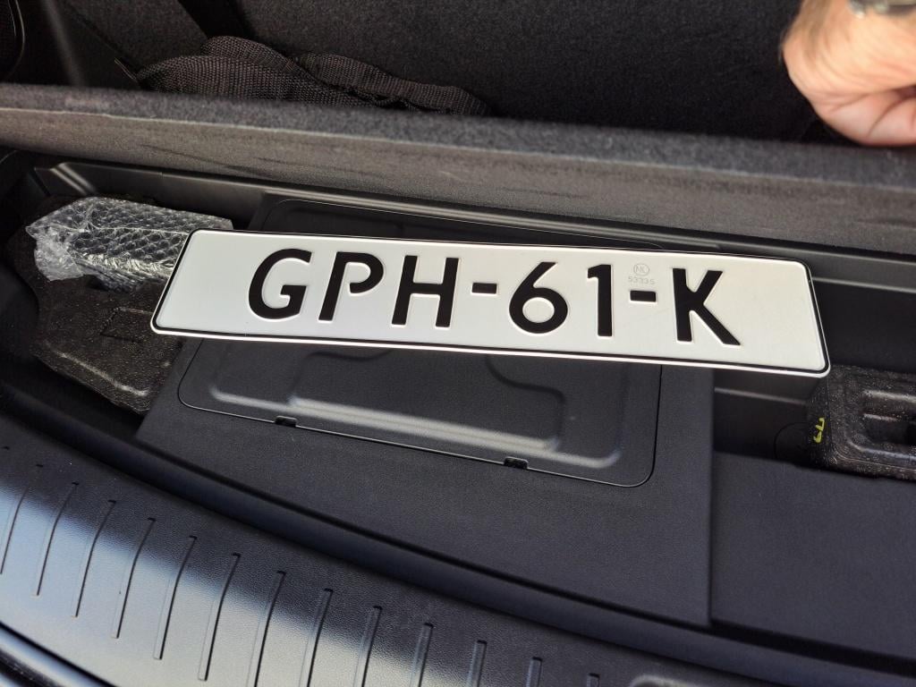 Hyundai Santa Fe 1.6 t-gdi phev 4wd blackline | 7-persoons | all season ban
