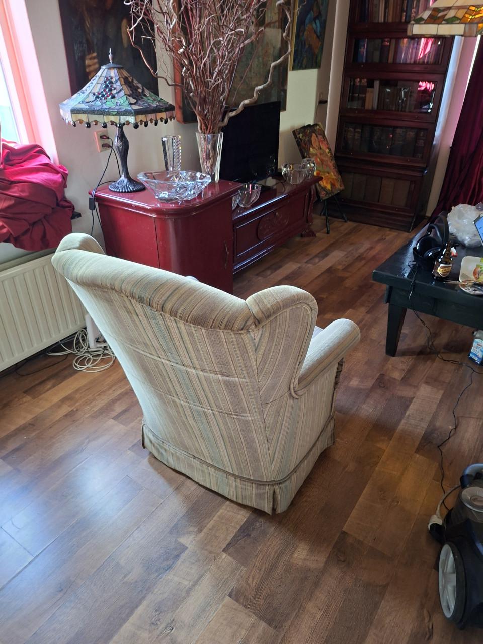 Meubel, leunstoel, bank,