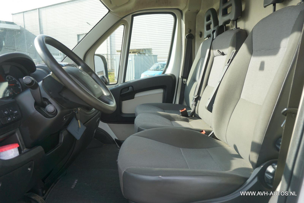 Peugeot Boxer 330 2.2 hdi l2h2 profit+