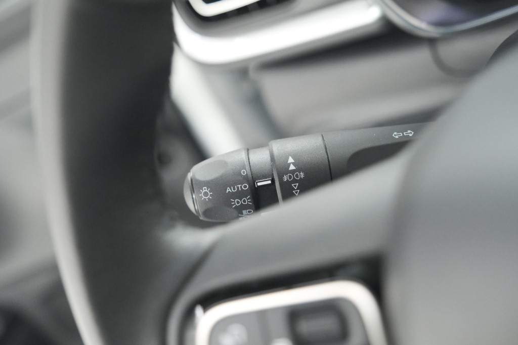 Citroen C3 puretech 82 shine | camera | stoelverwarming | apple carplay | 1