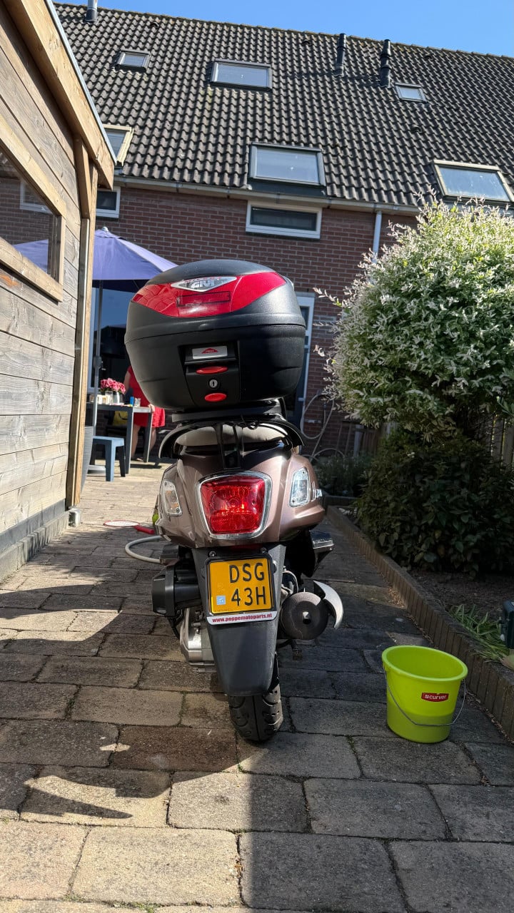 Te koop: Sym Fiddle II 45 km/u (Bromscooter) – Slechts 2.616 km