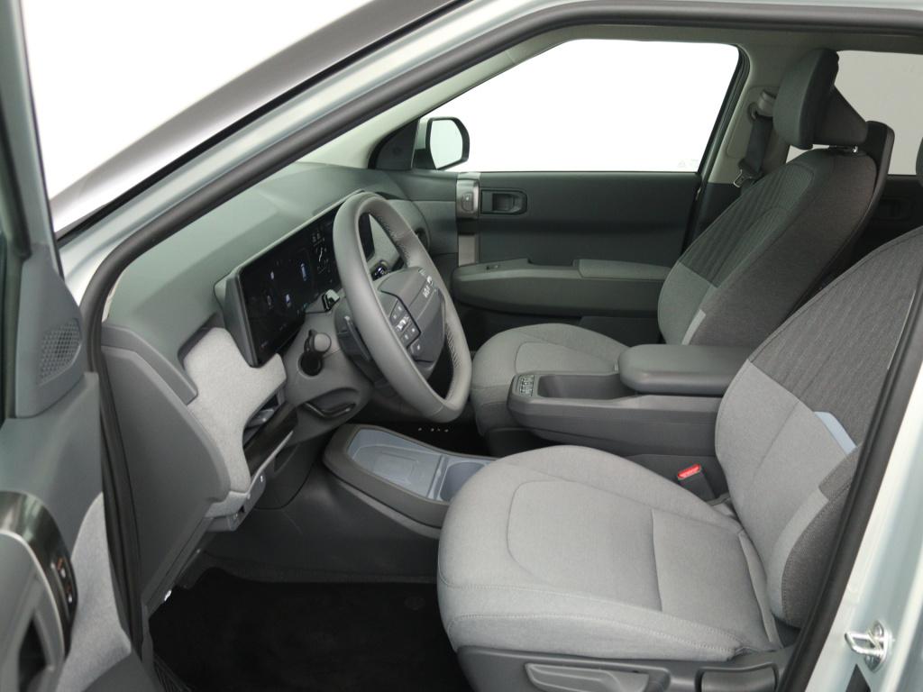 Kia Ev3 plus 81.4 kwh | trekhaak afneembaar | parkeercamera | stoel- en stu