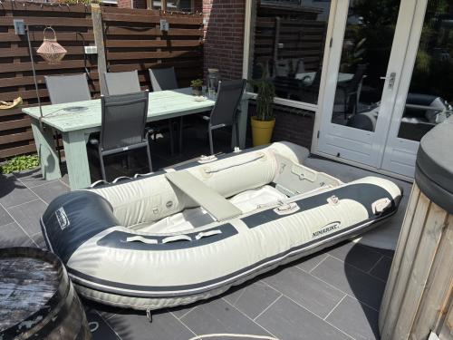 Opblaasboot met motor
