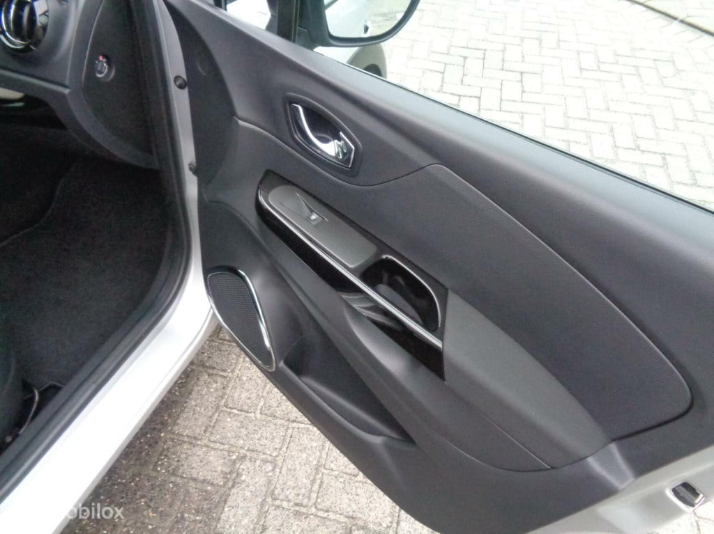 Renault Captur 1.2 tce dynamique/automaat/airco/ecc/pdc/key less/lm velgen